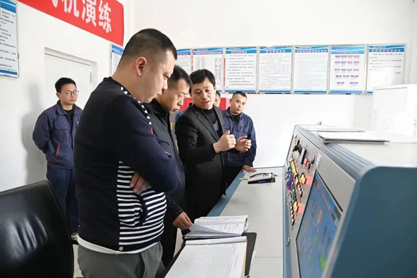 中能煤业开展主通风机事故应急演练(图1)