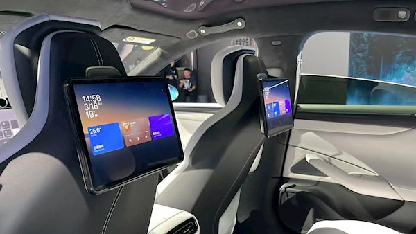 全曝光！SU7内饰+小米汽车工厂实拍(图9)