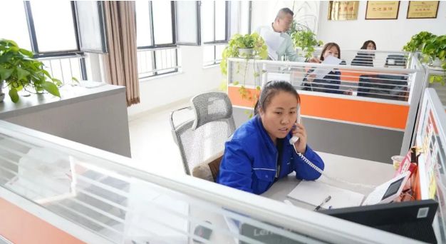 实地探访：呼和浩暖首日供暖公司点炉升温现场直击(图11)
